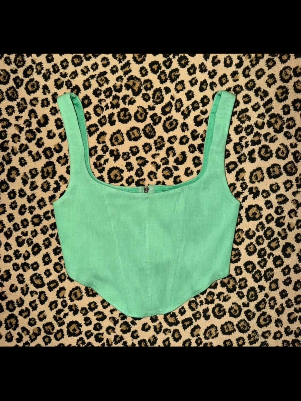 Never wore Women’s Mint Green Ribbed Crop Tank Top